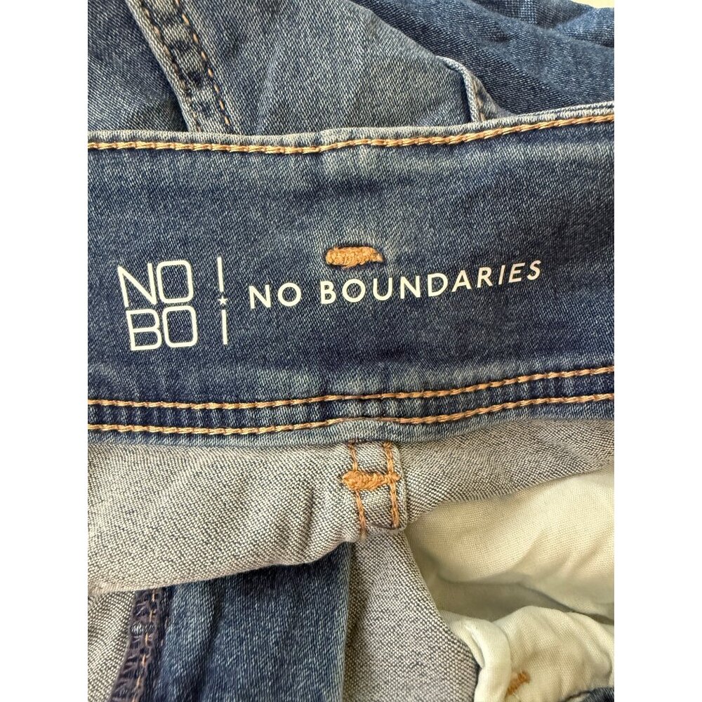 No Boundaries Jeans Juniors Size 15 Blue Medium Wash High Waisted Stretch - Picture 6 of 6